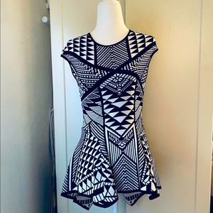 RVN BLACK & WHITE TOP